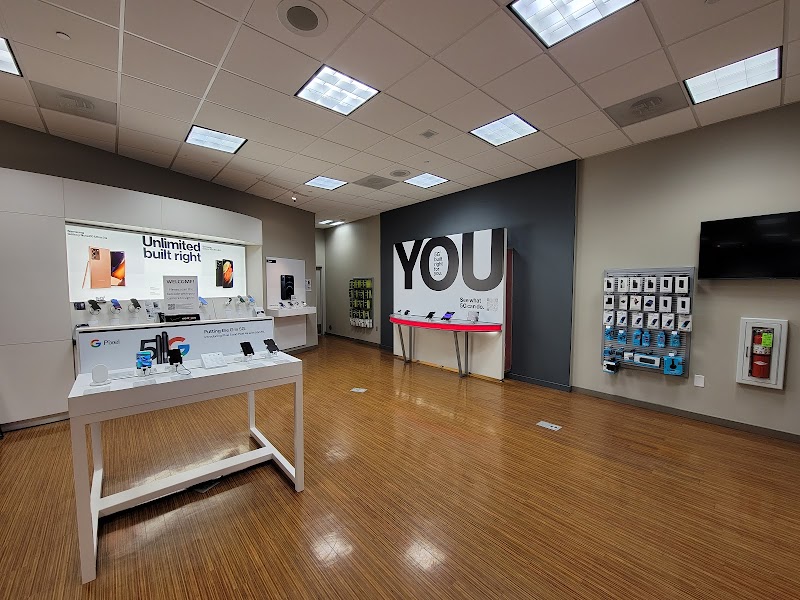 Verizon Authorized Retailer - Victra image 6
