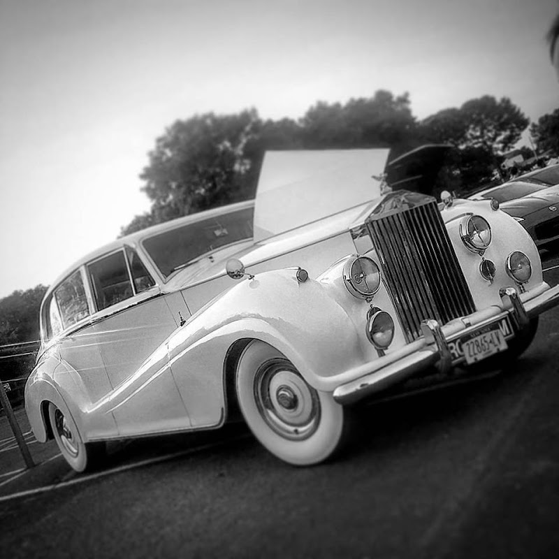 Legend Limousines, Inc image 1
