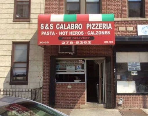 S & S Calabro Pizzeria image 1